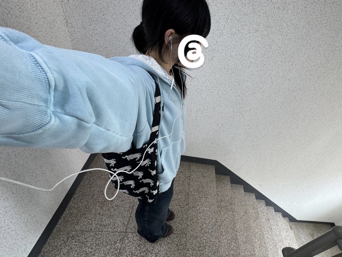 S2 tweet media