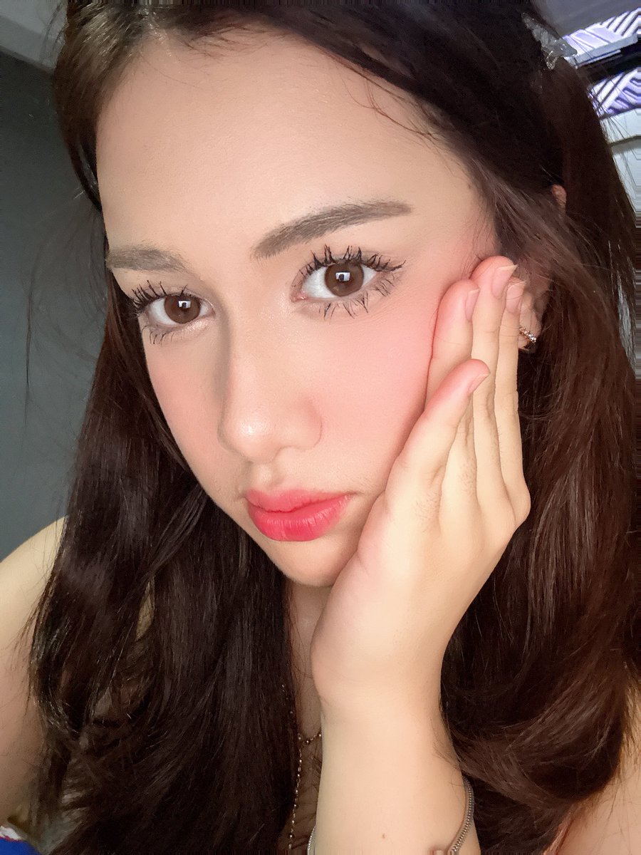 Chelsea Davina tweet media