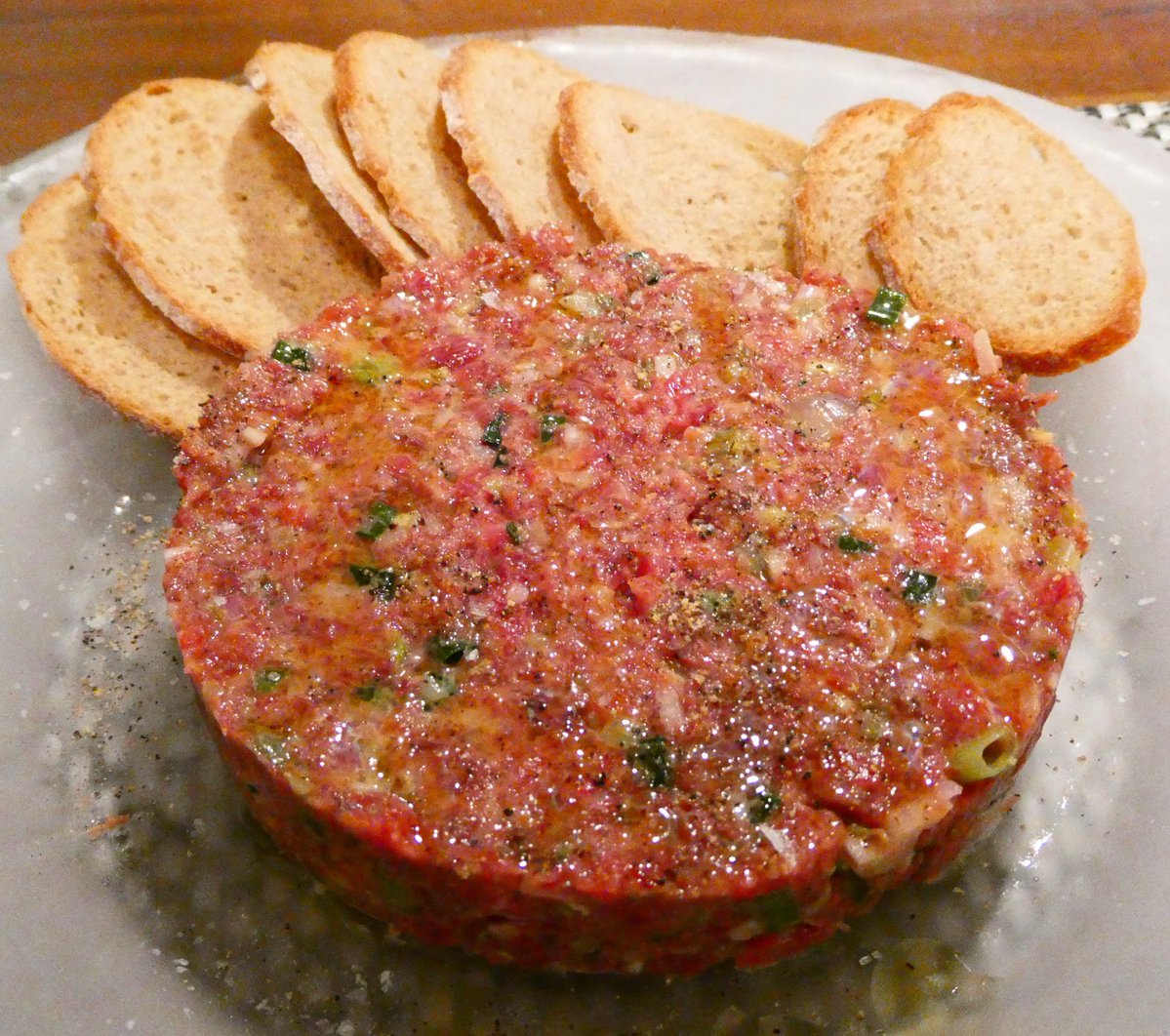 lanRn6nHTXd5t4y's tweet image. トマト🍅とアボカド🥑のサラダ
そして
馬肉のタルタル🥩
馬肉タルタルの美味さたるや😋
これで
今週は
元気いっぱい
٩(๑❛ᴗ❛๑)۶
 #ルクロ
 #根津