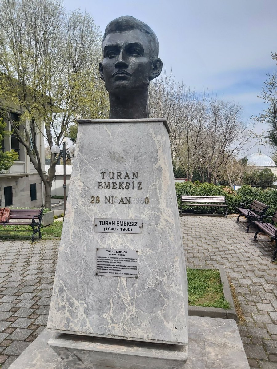 Sol öğrenci direnişinin erken kaybı, Merkez Bina’nın önünde öldürüldü Turan Emeksiz.