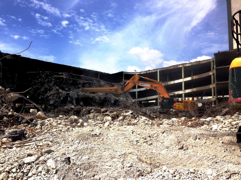 mteexpos's tweet image. Asbestos remains a serious risk in industrial decommissioning ⚠️

Proper handling is key to protecting workers and communities.

Read more here: mteexpos.co.za/asbestos-a-per…

#AsbestosAwareness #IndustrialSafety