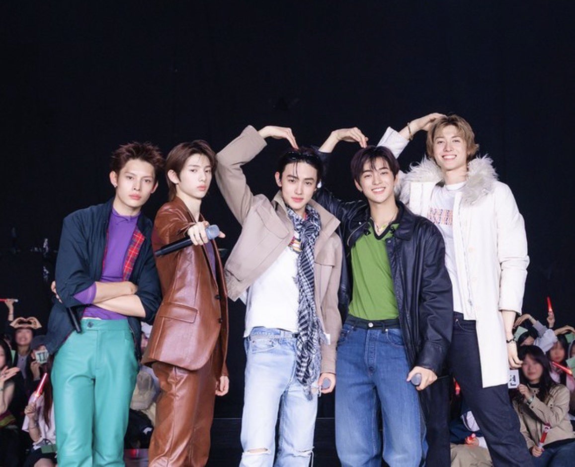 𝒄𝒊𝒂 tweet media