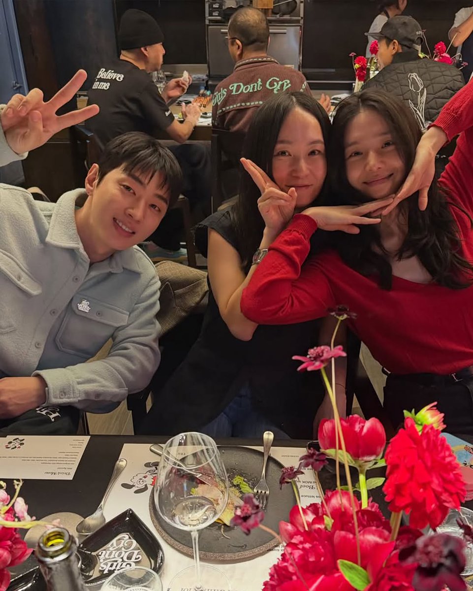 allaboutpgy's tweet image. Park Gyuyoung at the Verdy's Solo Exhibition &amp;lt;I Believe in Me&amp;gt; Dinner Party along with #MirimLee and #GRAY 

#ParkGyuYoung #박규영 #パクギュヨン #朴圭瑛