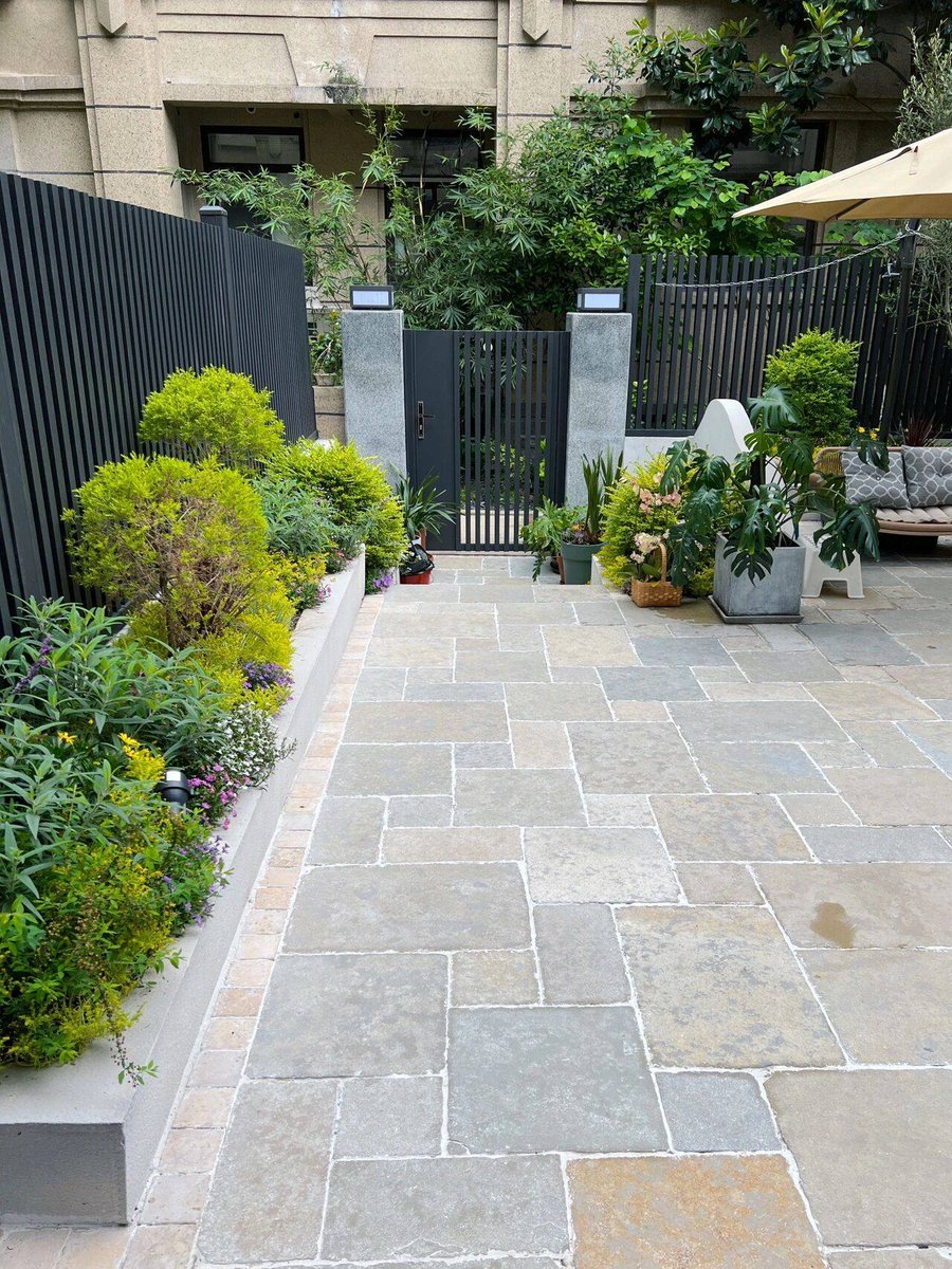 joan kingsland tweet media