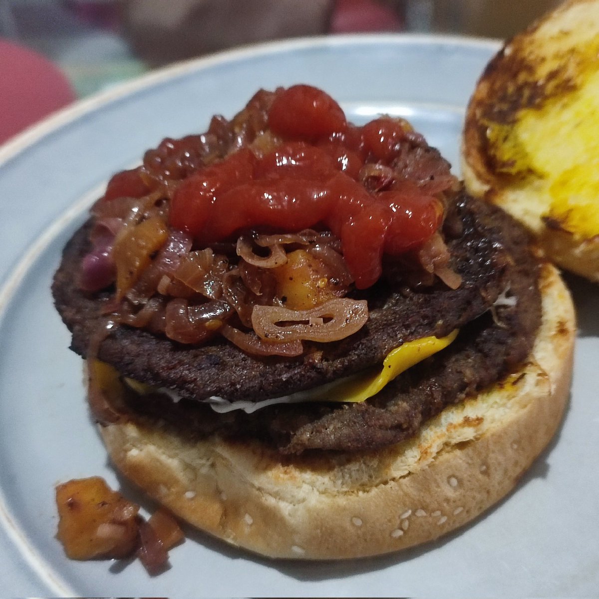 LopezAmpar65936's tweet image. #hamburguesa #eat #comida #lamamidelpacifico