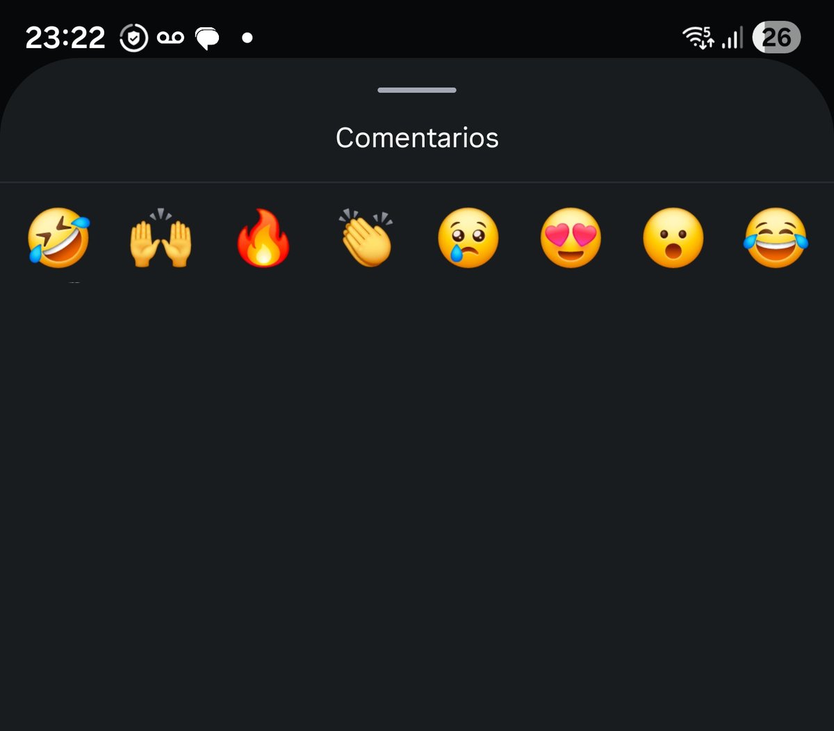 racega's tweet photo. @anniecarlin A mi no me permite ver comentarios de publicaciones de  absolutamente NADIE, tengo con esto unos 3 días aprox y solo me aparece la cinta superior de emojis pero tampoco me permite enviarlos, ya lo desinstale y volví a instalar y nada, tengo un Samsung S23 Ultra. https://t.co/kJpMcYxYF8