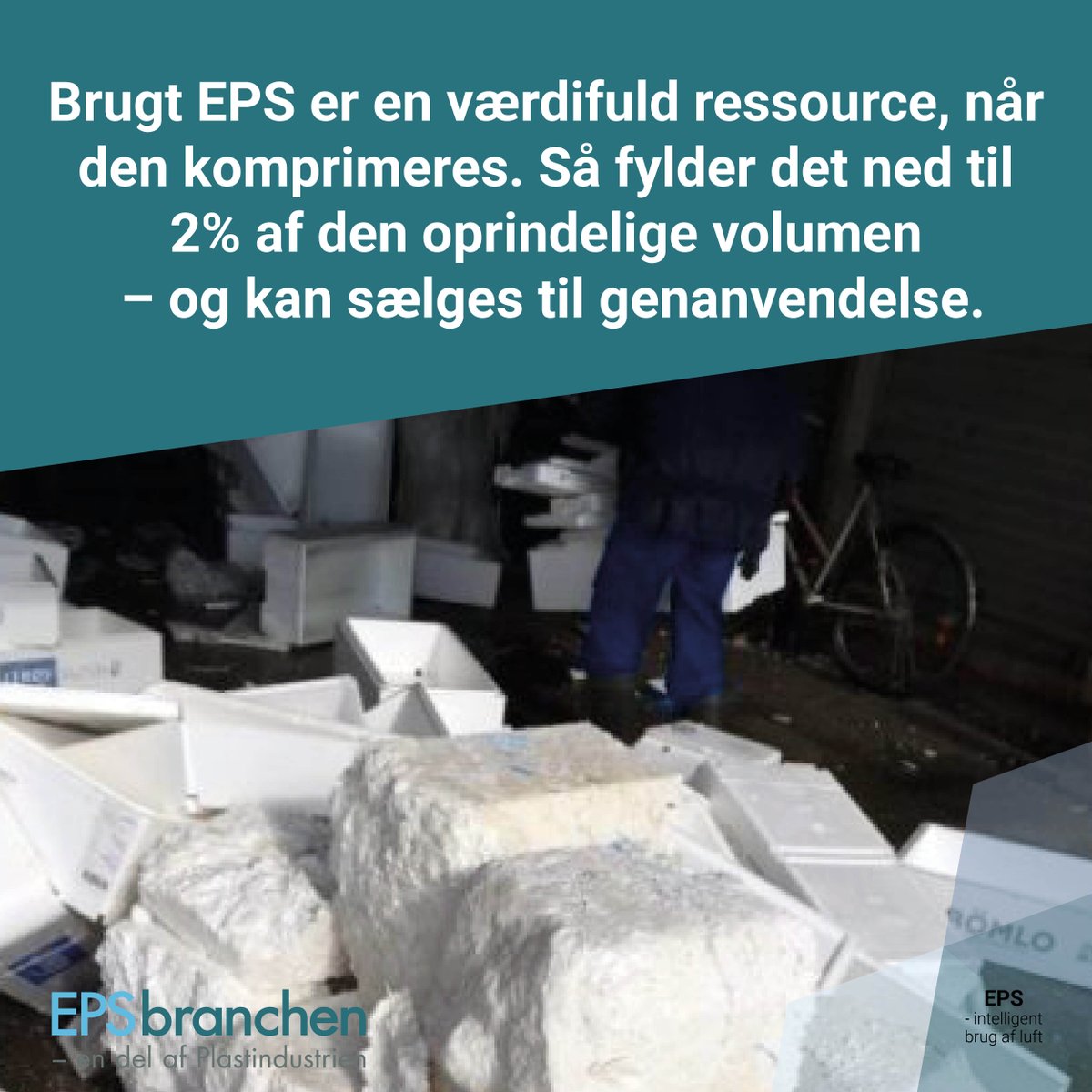 EPSbranchen's tweet image. ♻️ Når EPS komprimeres, fylder det kun 2 % af oprindelig volumen – og bliver en værdifuld ressource til genanvendelse. #EPS #reuse #recycling