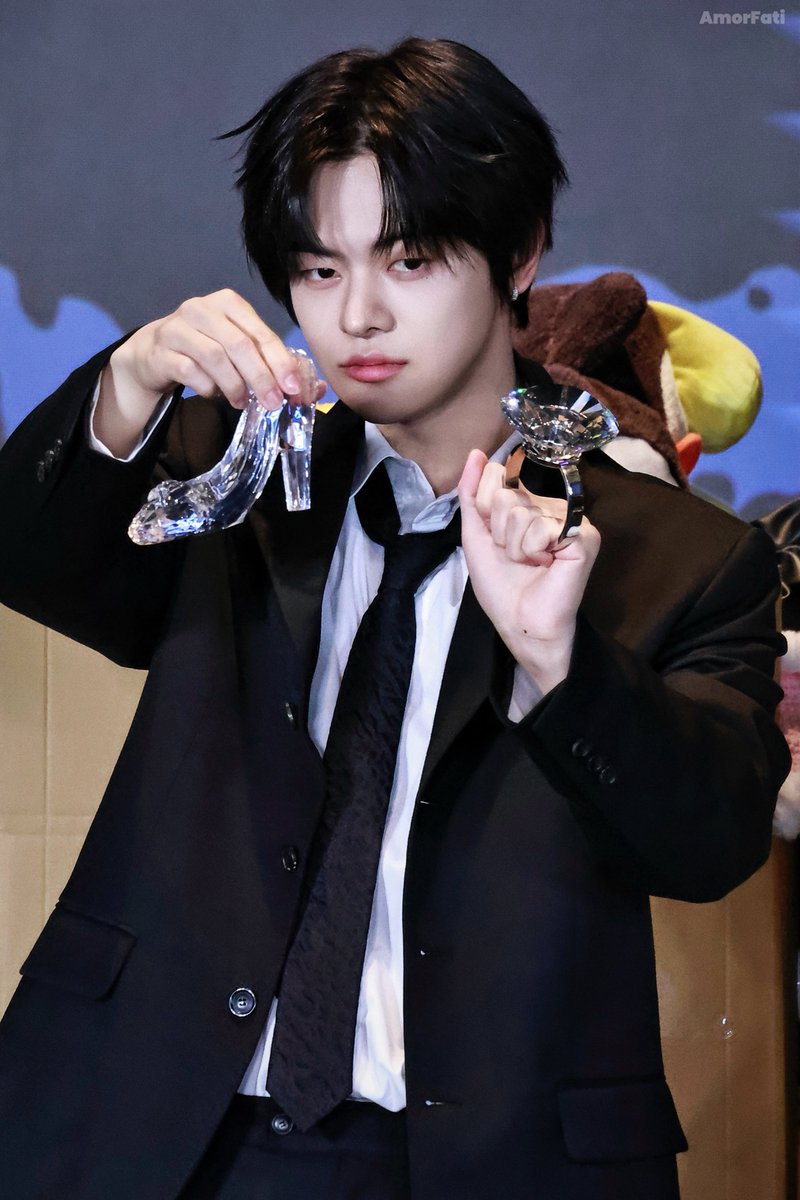 AmorFati0822's tweet image. -260426
#LEELEO #LEO #이리오 #리오 #リオ #李理悟
#ALD1 #알파드라이브원 #ALPHADRIVEONE