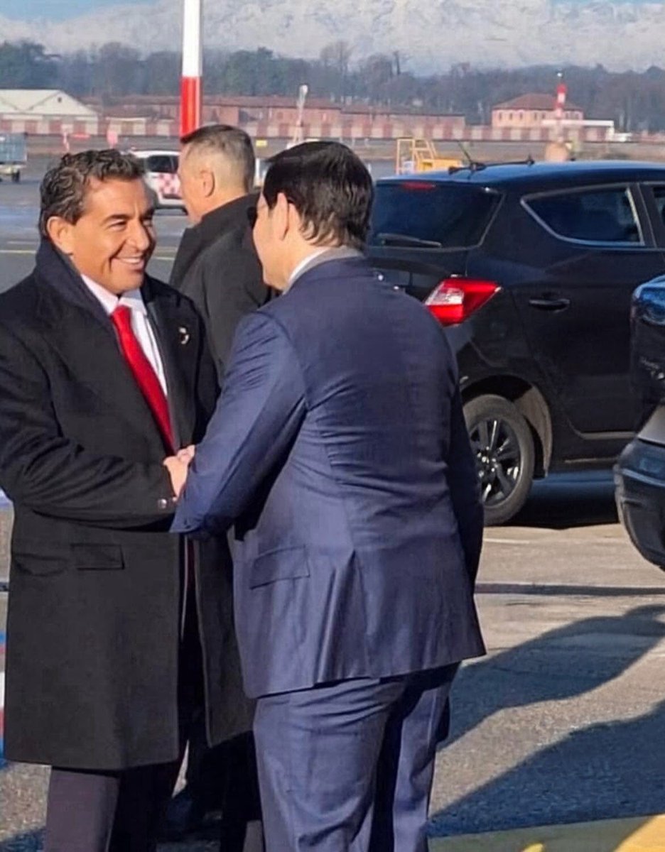 @Ms.Blanchett. tweet media