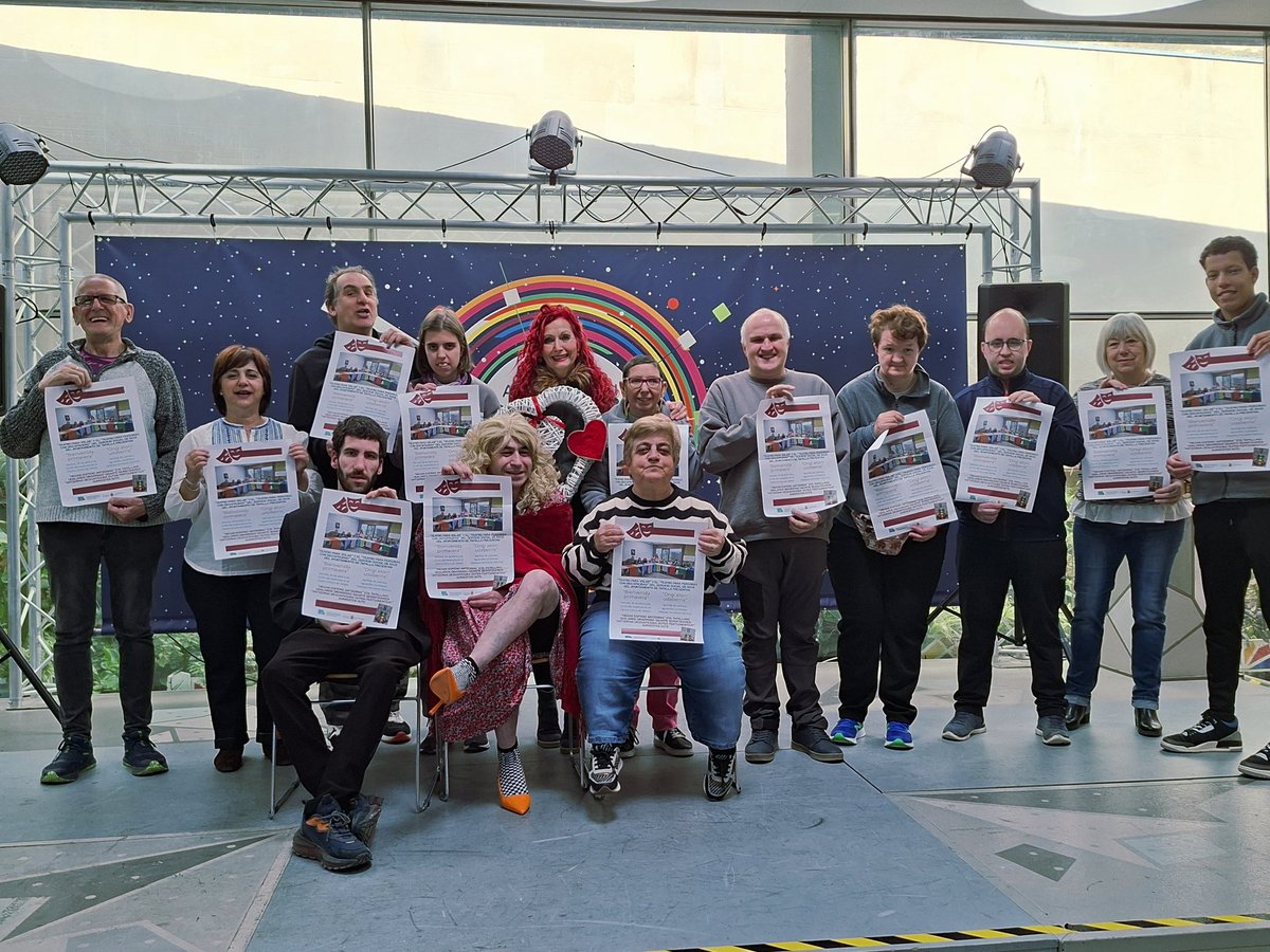 esther_esp97765's tweet image. 🎬 Mucho más que #teatro. Bienvenida #primavera / Ongi etorri #udaberria 🤡❤️🤡💚🤡💜
@EstherEsparzaZ 💖