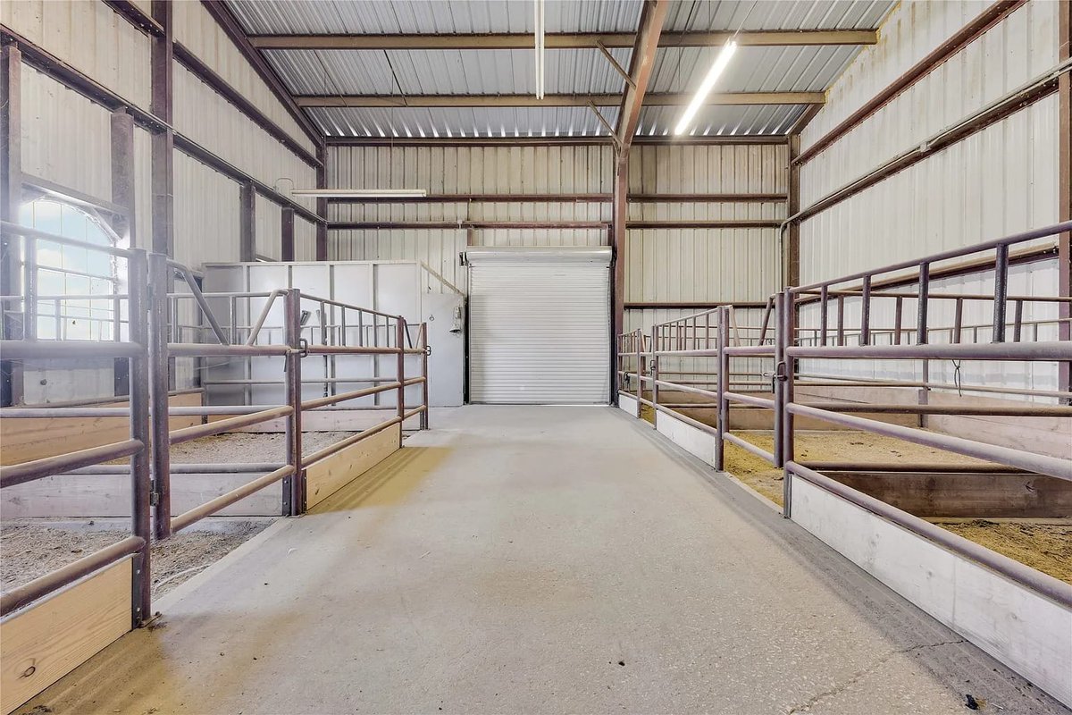 JUSTIN, NORTH TEXAS. 32.69 acs. 5/4.5+ home w/home theater, office, pool. 1/1 guest qtrs. Covered arena w/5 stalls, full bath, hay &amp; equipment storage. Shop w/office space, restrooms &amp; kitchenette. RV hookups. $3.5M #txhorseproperties #justintx #northtexas tinyurl.com/12491Justin