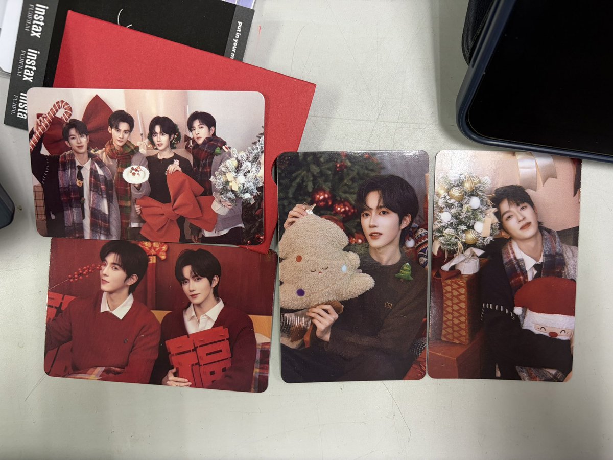 รอบพร้อมส่งได้ ซิงกับเจียง รอบพรีได้ ซิงกับเพ่ย คือชิวไปไหนอะ 5555 ดีนะว่าแลกได้ครบตั้งแต่รอบพร้อมส่งแล้ว 4ใบนี้เตรียมหาบ้านใหม่