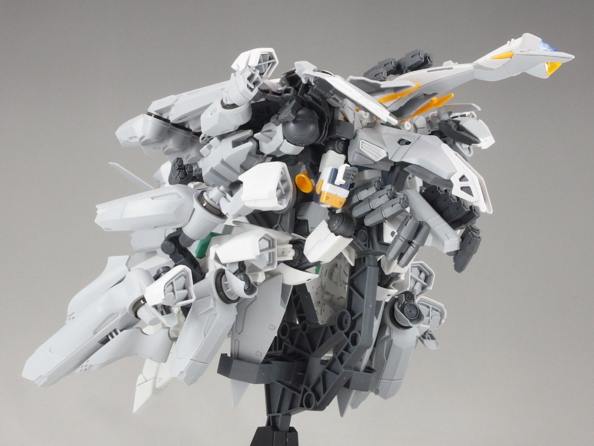 gs_kb's tweet image. blog.kenbill.com/?eid=3013
「HGUC 1/144 TX-ff104 アリュゼウス」が完成しました
付属シールとスミ入れでの仕上げです
アリュゼウス本体の紹介です
#プラモデル
#ガンプラ
#閃光のハサウェイ
#キルケーの魔女