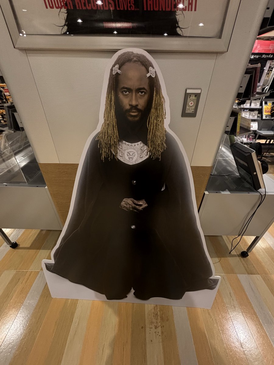 千ナツ tweet media