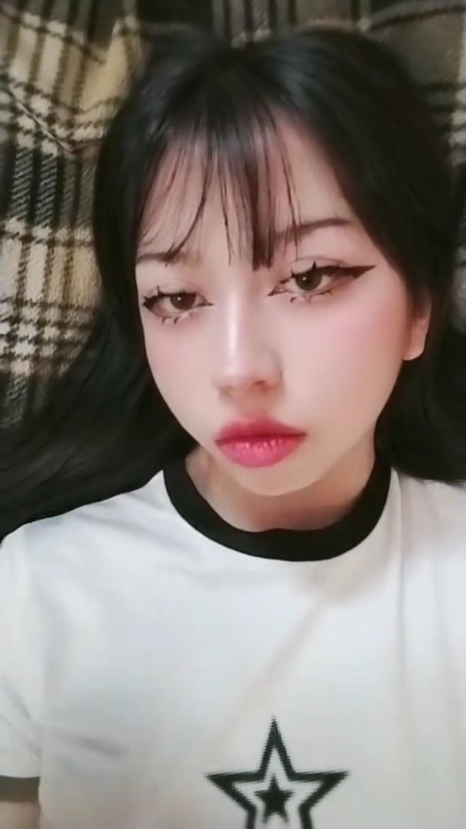 Tributospc's tweet photo. Since nobody wants to expose their gf, I'll expose a friend. Who here would have fuck with her to see that sweet face corrupted and have her crying with pleasure? She was definitely made for a BBC.

Melanie -21-

If you want to expose your family, gf, friend, or ex, send a DM https://t.co/uqZK5H8hk0