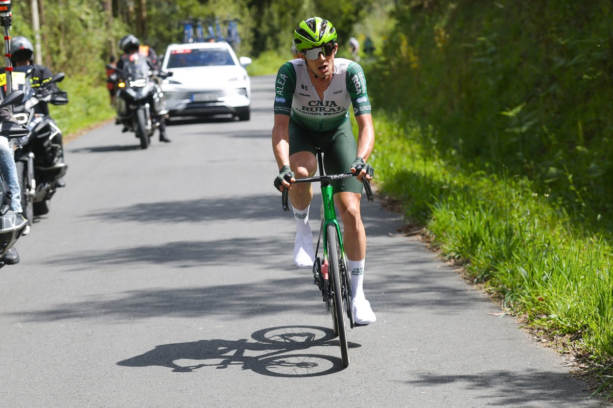 TOUR de FANTASY tweet media