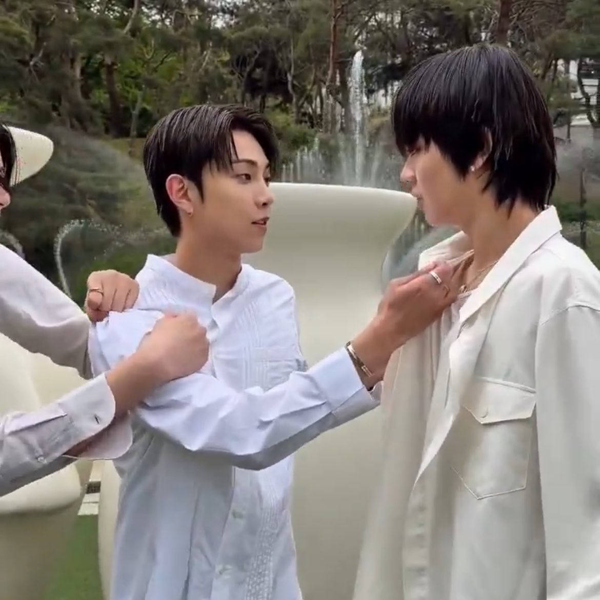 𝙃𝙪𝙖 tweet media