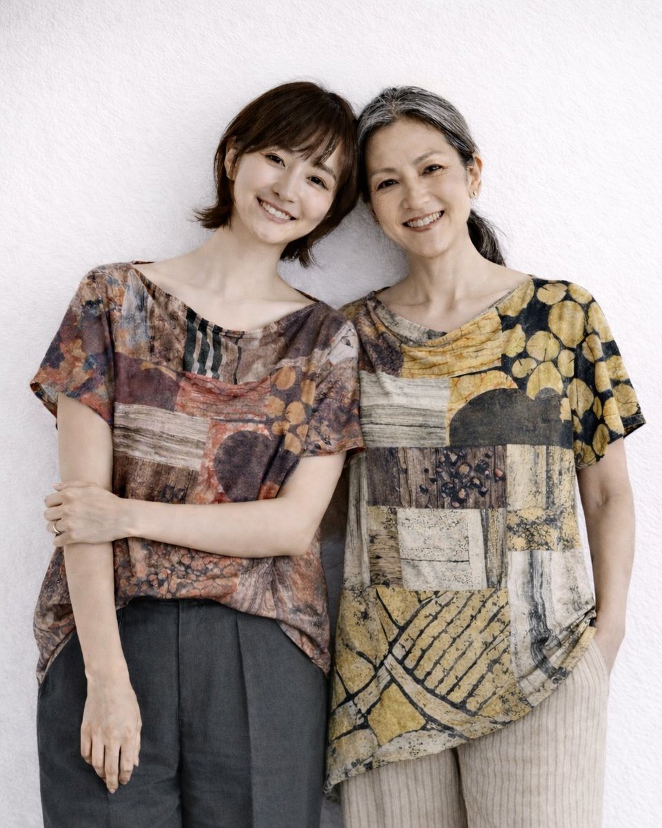 aladonna's tweet photo. 子育てを通して
葛藤し、奮闘し、
多くのことを教わってきた。

振り返れば、それ以上に
感動と喜びをもらってきた。

気づけば、姉妹のような関係に。
ファッションもシェアし、楽しめる今。

これからの関係も、楽しんでいきたい。

前後自由な総柄ボートネックプルオーバー
https://t.co/7tnqH3Qi9G https://t.co/ff1099CxXP