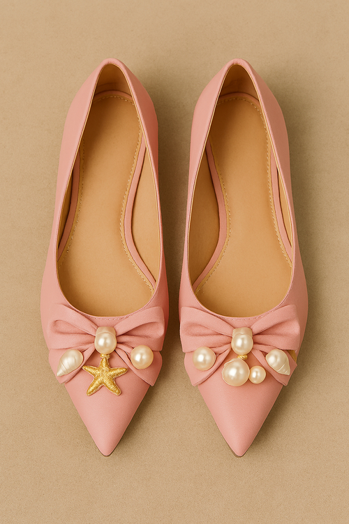 🌿💫 Turn plain flats into chic summer footwear—5 DIY ideas you’ll love. 👉 Explore here: buff.ly/AZ8rgeT

👡 Don’t miss more—tap follow for Threads fashion buzz!
#DIYBuzz #FootwearCare #FashionTips #Threads #WeRIndia