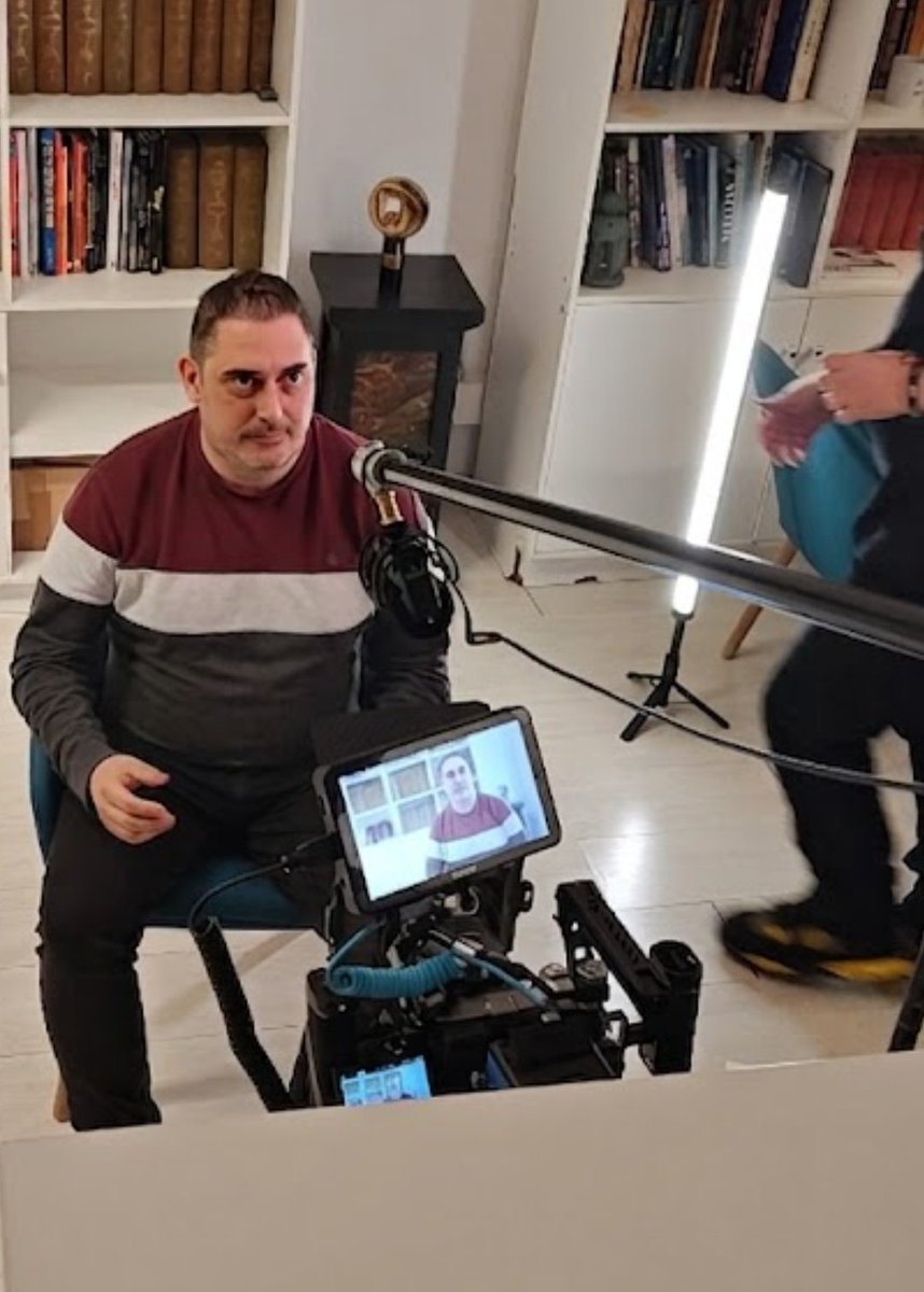 mollacox's tweet photo. Hemos grabado junto a @LaFamilia_so una entrevista sobre el origen y los primeros pasos de @Waynance y @waycardapp, dos proyectos en los que llevamos trabajando con visión, constancia y compromiso durante los últimos 5 años.

Pronto compartiremos más detalles. @tether @solana https://t.co/MngxjoFmXw