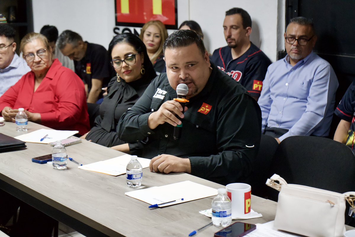 Llevamos a cabo nuestra reunión ejecutiva del PT Sonora, con la presencia de nuestro amigo <a href="/FernandoRVM/">Fernando Rojo</a> , secretario de Bienestar en el estado, reafirmamos nuestro apoyo y reconocimiento al trabajo que hace junto al Gobernador <a href="/AlfonsoDurazo/">Alfonso Durazo</a> 

Compartimos avances, fortalecimos la
