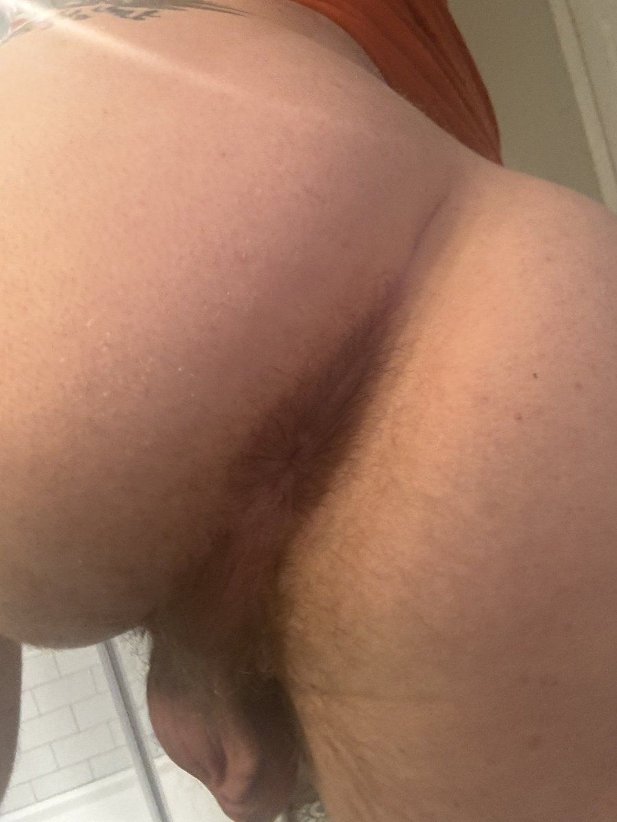 JacobStrater's tweet photo. Got a new phone and now I can’t access my old messages until I get the old phone fixed😭

I just want my hole wrecked😩 https://t.co/BYPDHc1tRO
