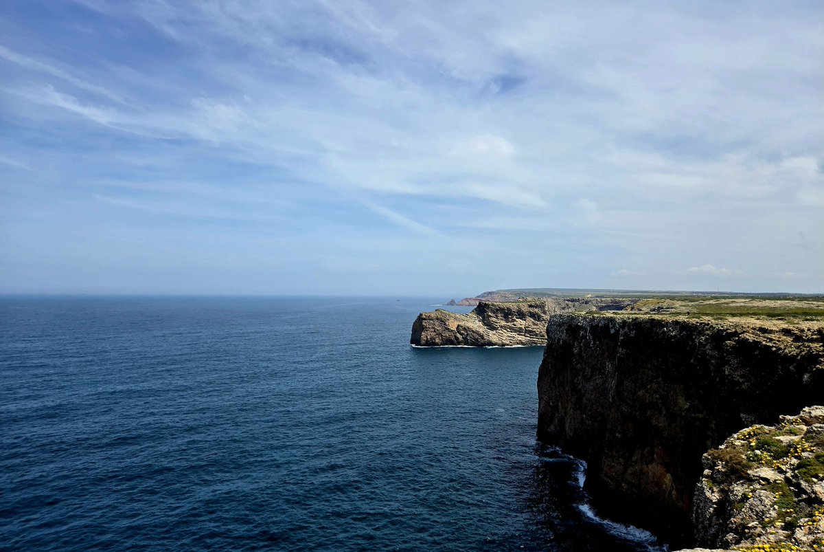 SantiagoWeek13's tweet image. Farol do Cabo de São Vicente
Sagres, Portugal
Southwest corner of Europe

Atlantic Ocean
on the left
on the right
as far as the eye can see

#TuesdayMorning
