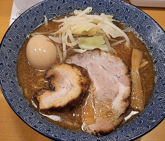 ♡ らーめん専門店 小川 オリジナルラーメン丼 らーめん専門店小川、おがわや、小川流、丸にたちばな (@ramenogawa