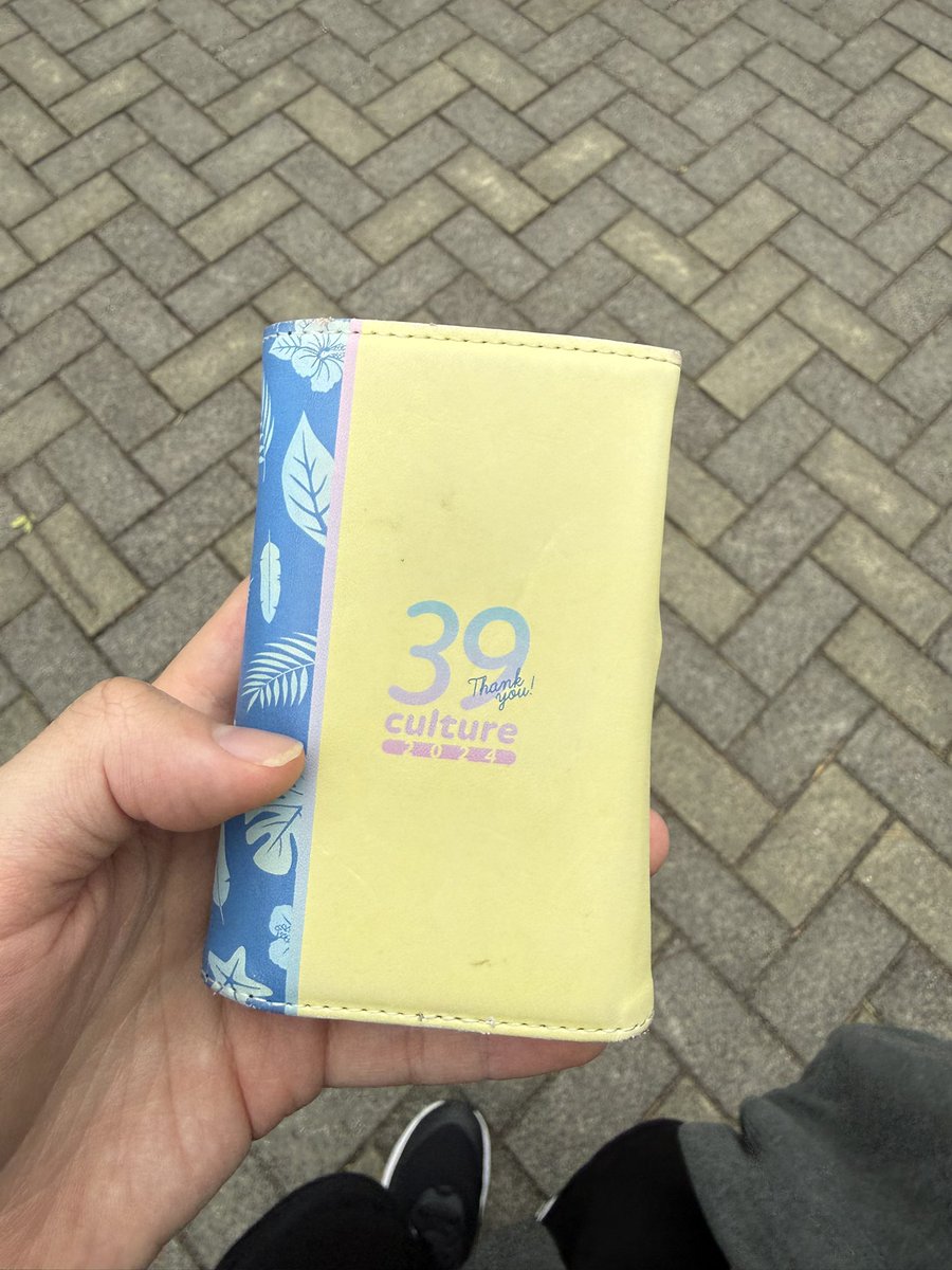 whitecatw tweet media