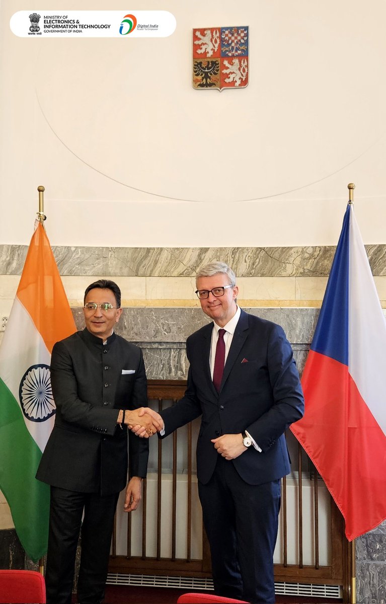 GoI_MeitY's tweet image. The recent 13th Intergovernmental Commission led by Hon'ble Minister of State for MeitY, Commerce and Industry, Shri @JitinPrasada, has unlocked powerful new global partnerships for trade and investment.

#DigitalIndia #AIFuture @KarelHavlicek_ @jan6869 @DavidMuller_CZ @Hokomora