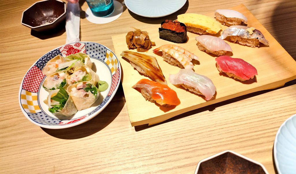 那智 tweet media