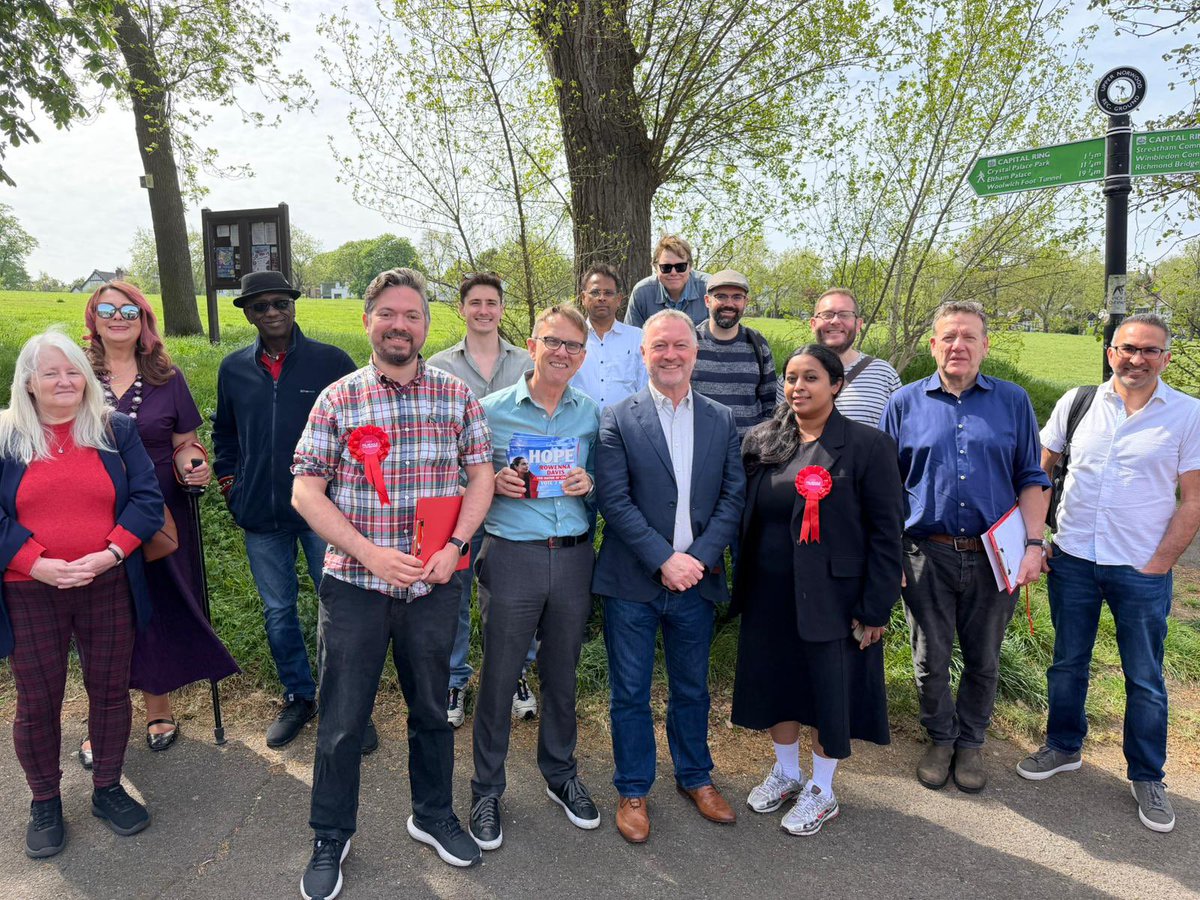 will_linsdell's tweet image. Whatever your politics may be, the one thing that unites the majority of candidates is great teamwork in fighting for a common goal.

In @CroydonLabour under leadership of @RowennaDavis and @Stuart_King we have an absolutely amazing team who’d serve Croydon proud. #PeopleFirst