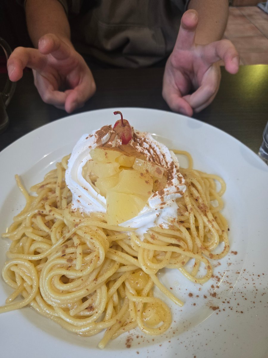 cr_iro's tweet photo. あ、甘口りんごスパ…完食………………き、きもちわるい、、、、、、、、、、 https://t.co/MZqOzDHJy0
