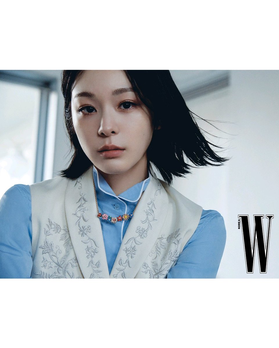 핑크유나 tweet media