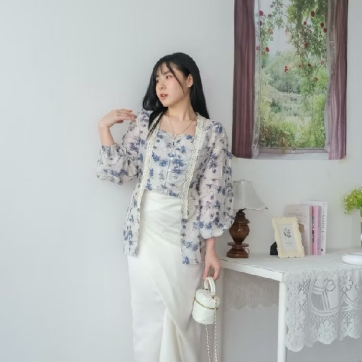 risrchive's tweet photo. kebaya kutu baru motif bunga, bahannya juga adem inii

https://t.co/efEaF3JzTS https://t.co/kOUJh1KOxf
