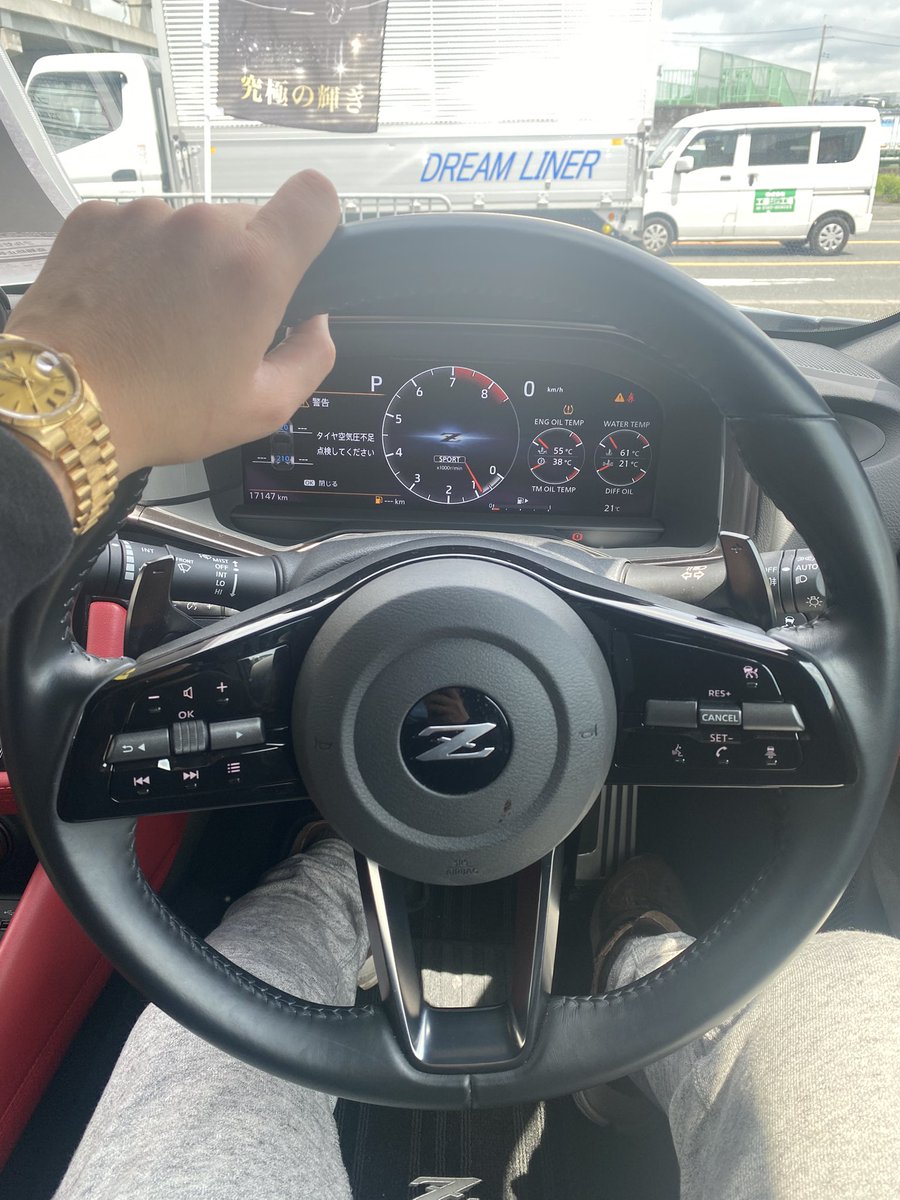 9999_sohei's tweet photo. 久しぶりに車買いました🚘
Zに乗る悪魔😈が帰ってきます！ https://t.co/Y4HOR0lQsy