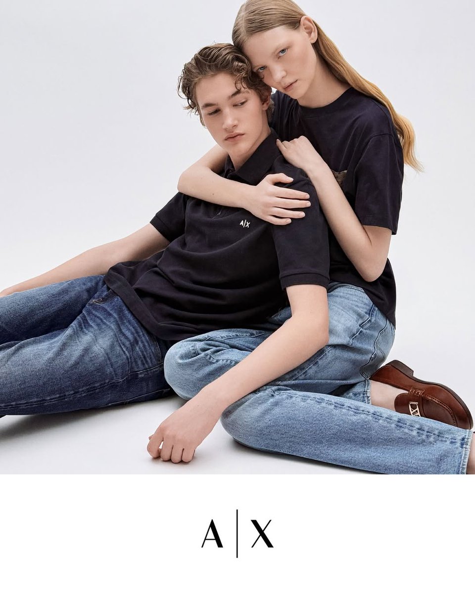 ARMANI_JAPAN's tweet image. #ArmaniExchange
都市にフィットするA|Xのデニム
──無駄を削ぎ落とし、シルエットで魅せる。

armani.com/ja-jp/armani-e…

#AXss26 #Denim