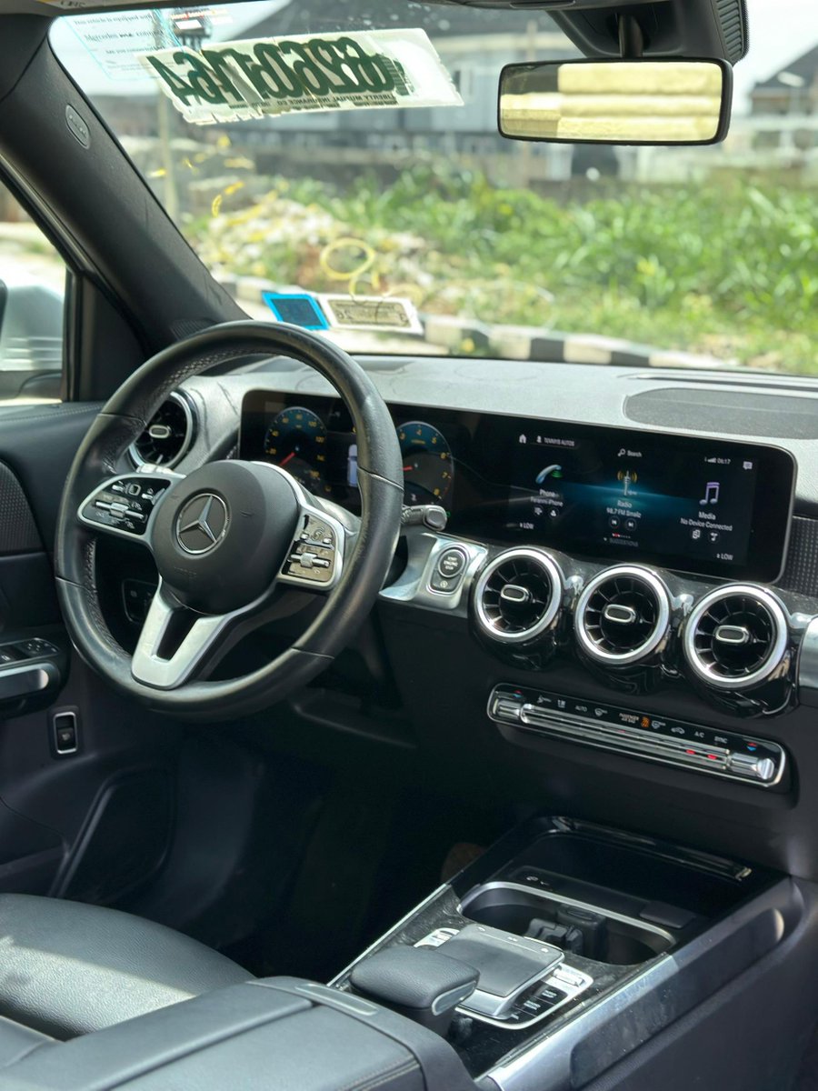 Autorush2's tweet image. 🚘: 2020 MERCEDES BENZ GLB 250
💰: 50,000,000 NAIRA ($35.7K) ONLY