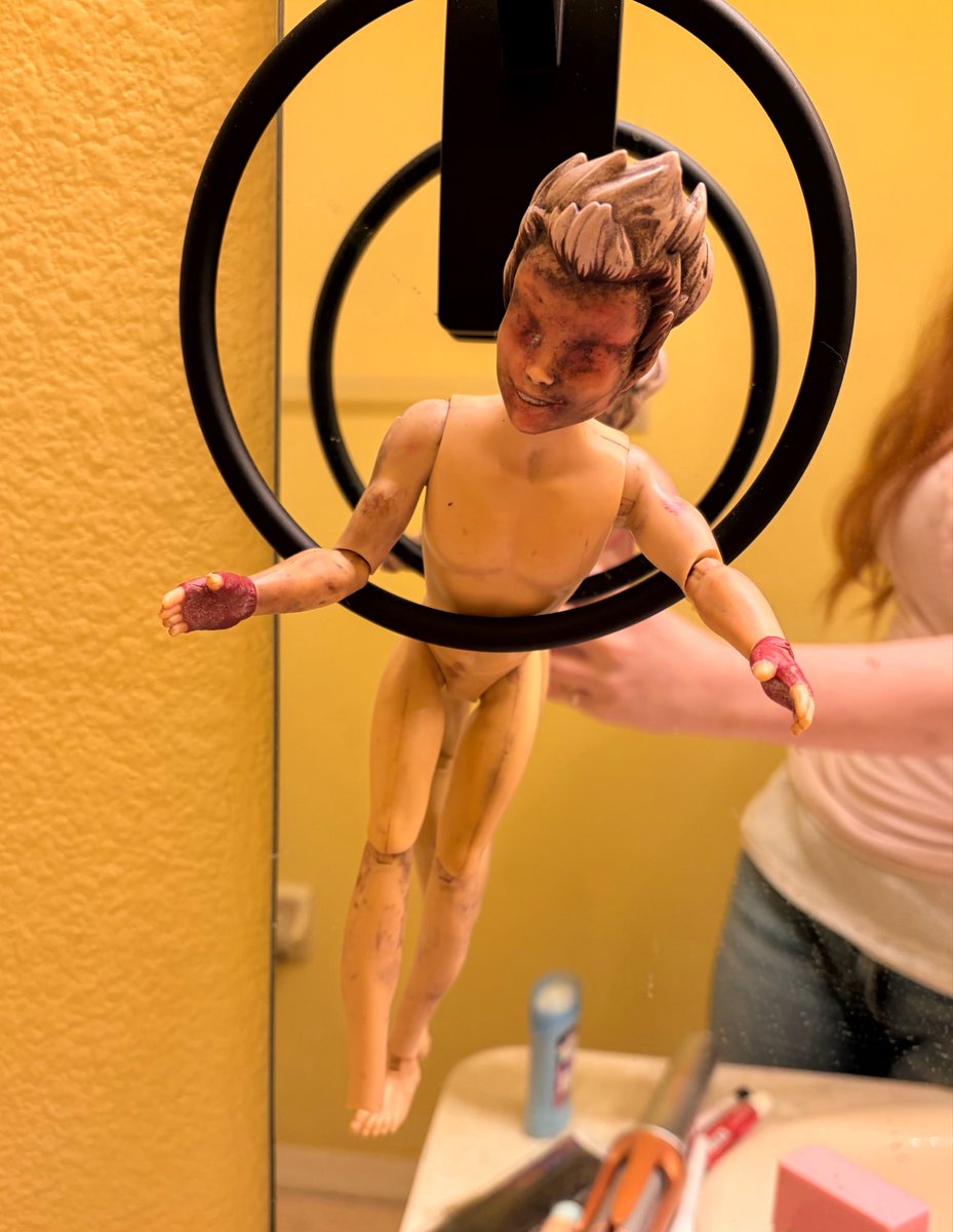 craziewildamber's tweet photo. the doll i buried in 2015 with my friends Has mysteriously appeared in my Bathroom? Like i guess bro https://t.co/AGHdDUWWAe