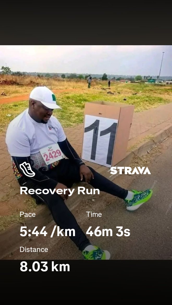 LuckyMavimbela1's tweet photo. We keep on moving 💪 🙏 🙌 ✨️ 💯
Recovery Run 🏃‍♂️ 
#FetchYourBody2026 
#TrapnLos 
#RunningWithTumiSole 
#IPaintedMyRun 
#300km https://t.co/Xeohv7nIes