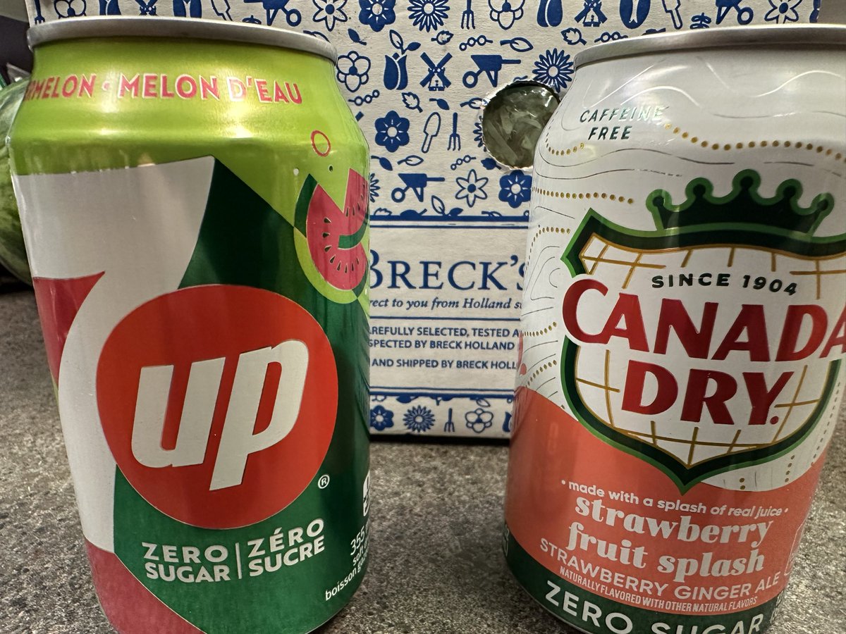 KellyBUGgirl's tweet photo. I’m not a huge Soda drinker BUT I do appreciate clear sodas on certain treatment days especially for nausea.
I get bored of the same two flavours so whatta treat to have these! Watermelon 🍉 #7-up Zero sugar and
#CanadaDry Strawberry 🍓 splash ginger ale!!! https://t.co/wFUZ942bat