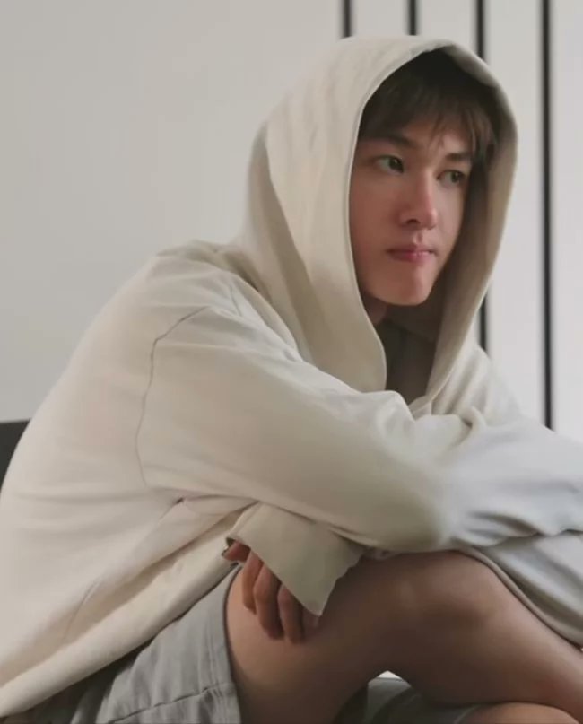 apple ࣪ 𓈒 ⭒ tweet media