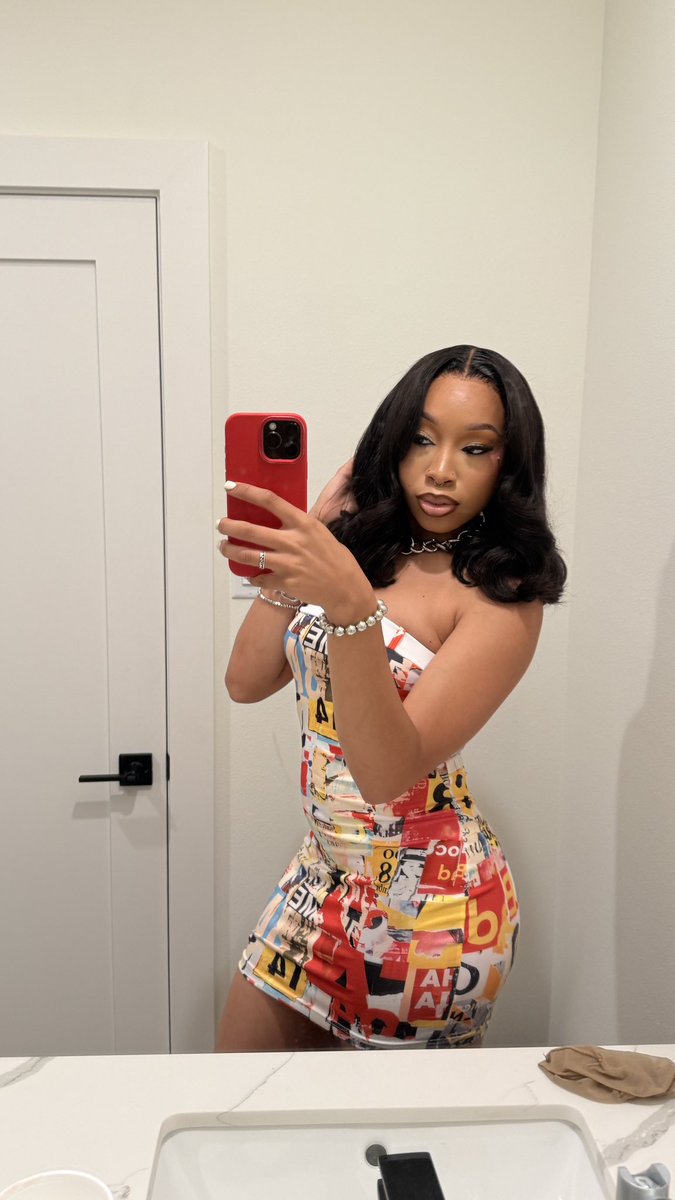 _aniij's tweet photo. sum so fineee💋 https://t.co/oG9z8v4XU8