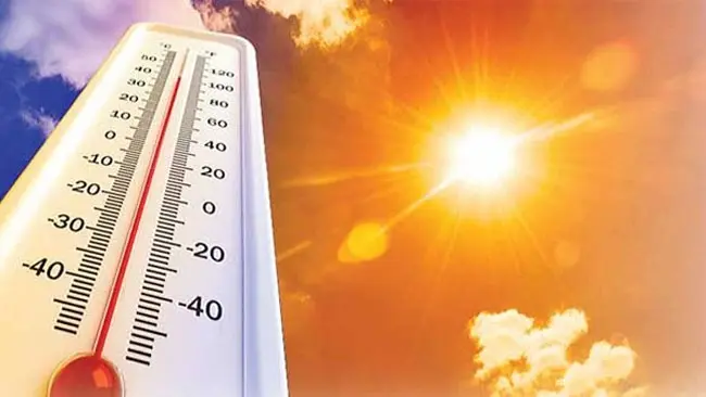 SingamYell21994's tweet image. yellowsingam.com/news/andhra-pr…

ఏపీలో ఎండలు భగ్గుమంటూ, కంభంలో 45.7°C నమోదు కాగా 40 మండలాలకు వడగాలుల హెచ్చరిక జారీ అయ్యింది.

#APWeather #HeatWave #AndhraPradesh #BreakingNews #AndhraPradesh #YellowSingam