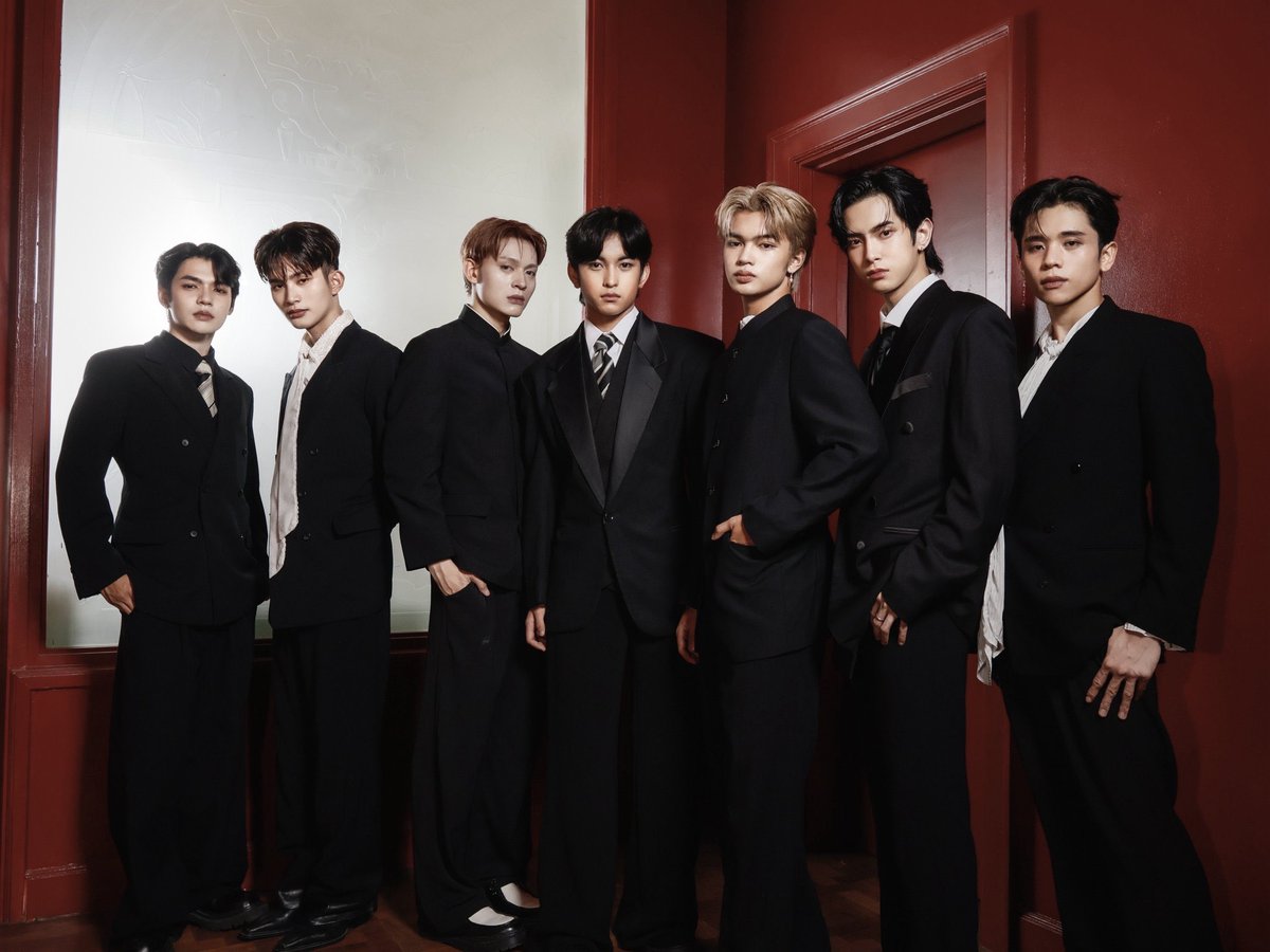 ANCHORS

HORI7ON's latest single "Fly With It" has been played in Big B Radio,  the radio station platform for Asian music, in Seoul, South Korea. Their impact is still undeniable. We couldn’t be more proud of them. Congratulations boys! 

#HORI7ON #호라이즌
<a href="/HORI7ONofficial/">HORI7ONofficial</a>