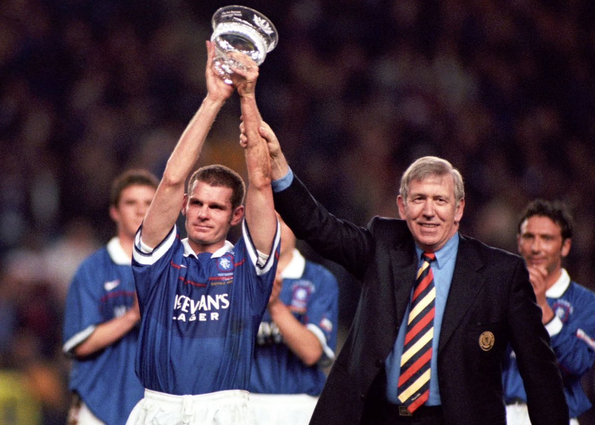 WATP72RFC's tweet image. 🗓️ #OnThisDay 1️⃣9️⃣9️⃣8️⃣ : It's the End of an Era as Ian Durrant is honoured with a Testimonial match as #Rangers draw 2-2 with Sheffield Wed, featuring Paulo DiCanio, at Ibrox[26k]. Ian Durrant was given a guard of honour and duly scored, alongside a trademark Jorg Albertz goal.