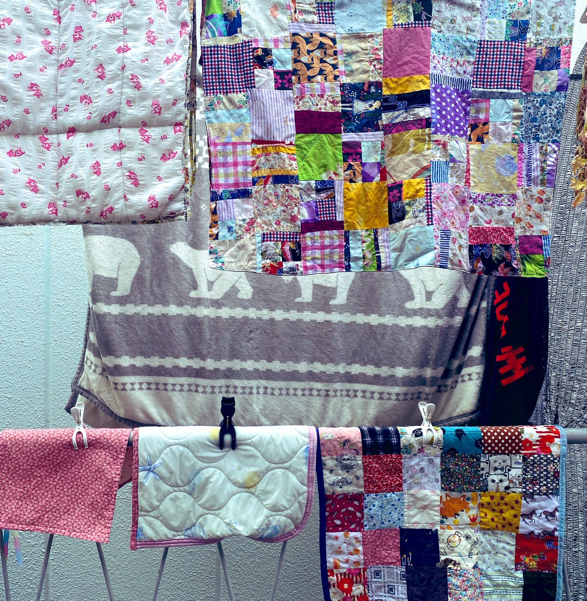 chimakoBlue's tweet image. パッチワークは干してるだけでもかわいい。

#MDL #MyDailyLife