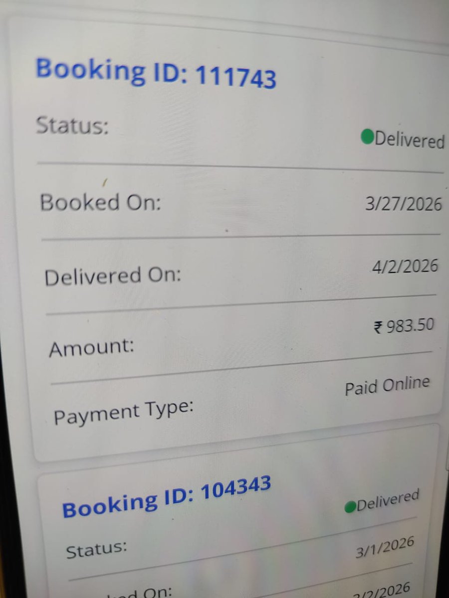gyanendramdev's tweet photo. Booked @Bharat_Gas  on 27Mar for 77yo parents. No delivery! district administration helpless. Pls act. @PMOIndia @HardeepSPuri @BPCLimited @DmMaharajganj @myogioffice https://t.co/J8e7O8mzv8