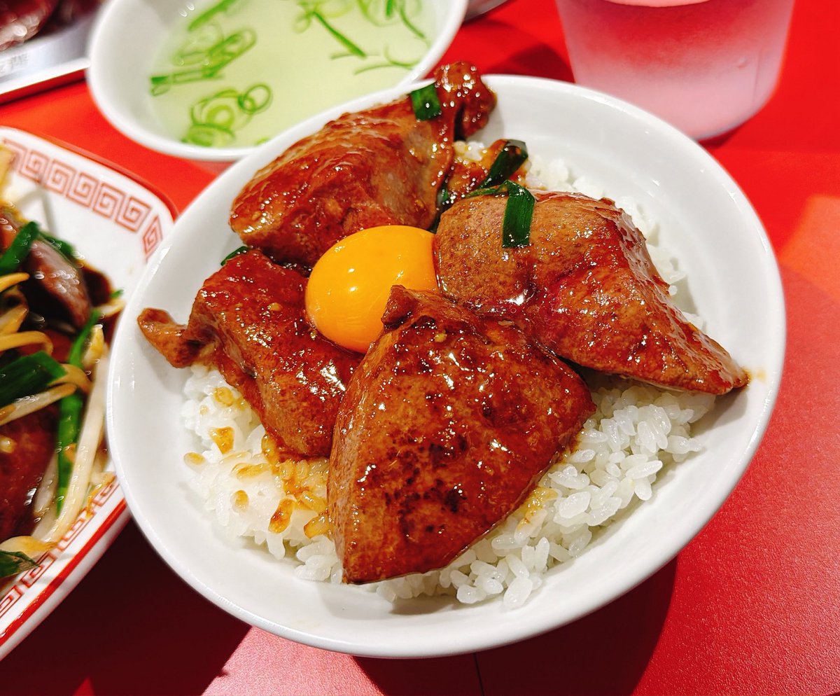 なごめり tweet media