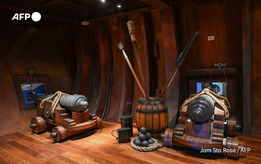 AFP's tweet photo. A full-size replica of a Spanish galleon stares out into Manila Bay, the centrepiece of a museum that will transport visitors back to the 17th century.

The Museo del Galeon aims to tell the story of Spain's 250-year-long Pacific galleon trade from the perspective of the Filipinos who built and crewed the vessels
https://t.co/SNCy8yhU1n